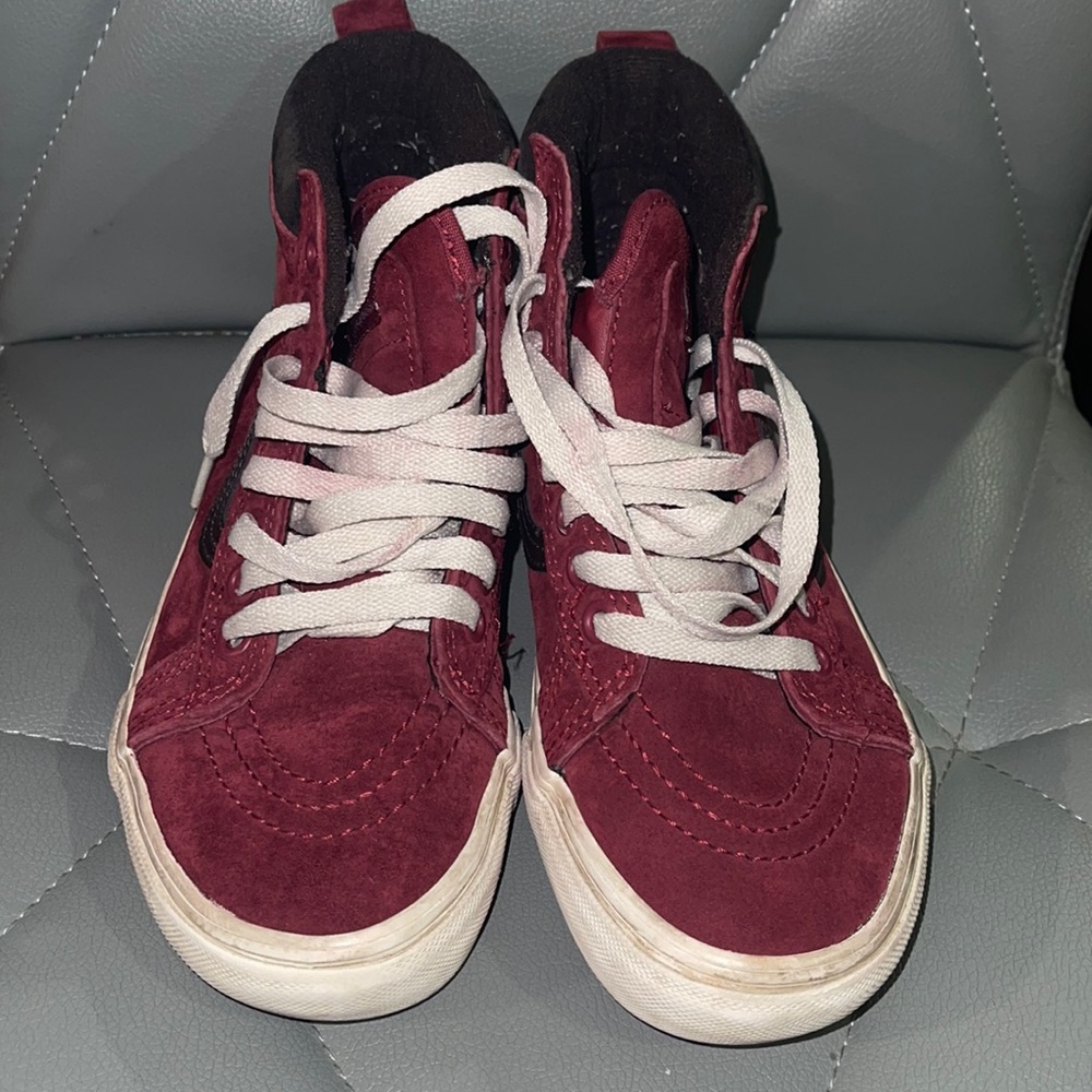 VANS Woman’s Maroon Suede High Tops Size 5.5